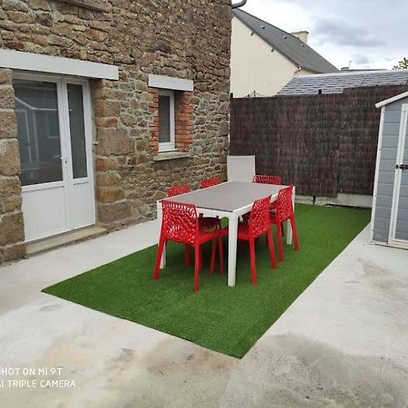 Appartamento Gite Au Coeur De La Baie Du Mont-Saint-Michel Baguer-Pican Esterno foto